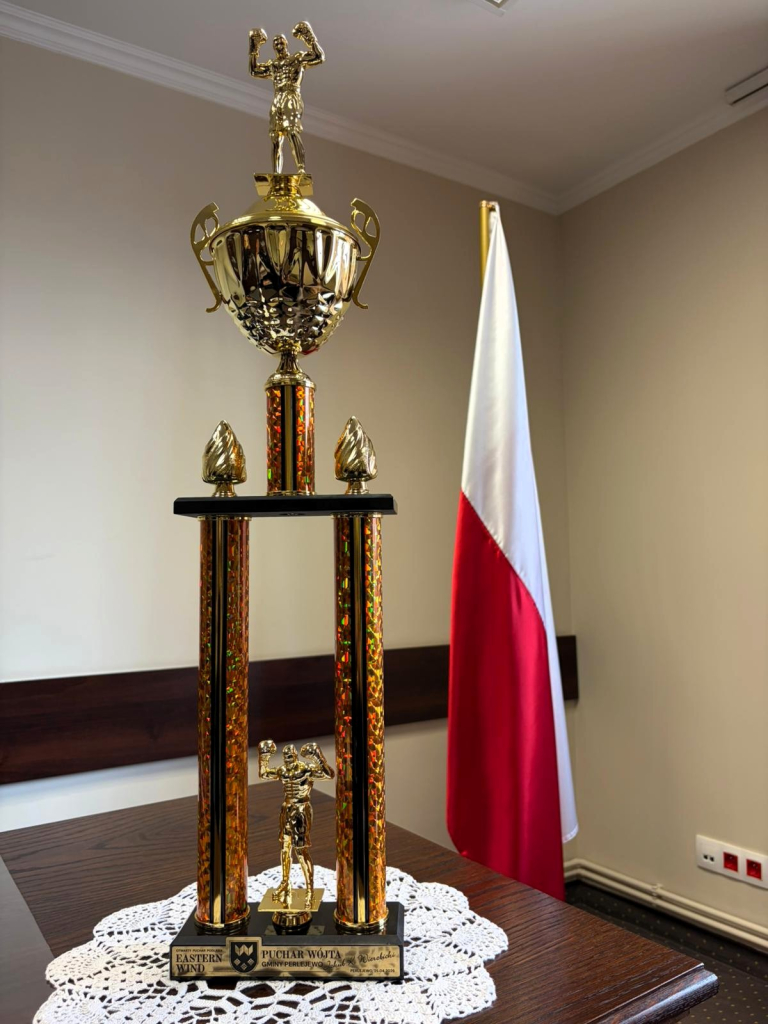 Puchar Wójta Gminy Perlejewo dla zwycięzcy zawodów Eastern Wind Martial Arts Championships
